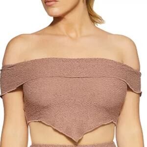 Naked Wardrobe NEW Get Off My Shoulders Textured Handkerchief Stretch Crop Top L